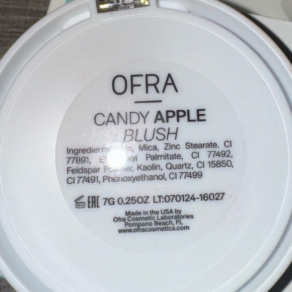 OFRA Blush in Candy Apple - Picture 5 of 5